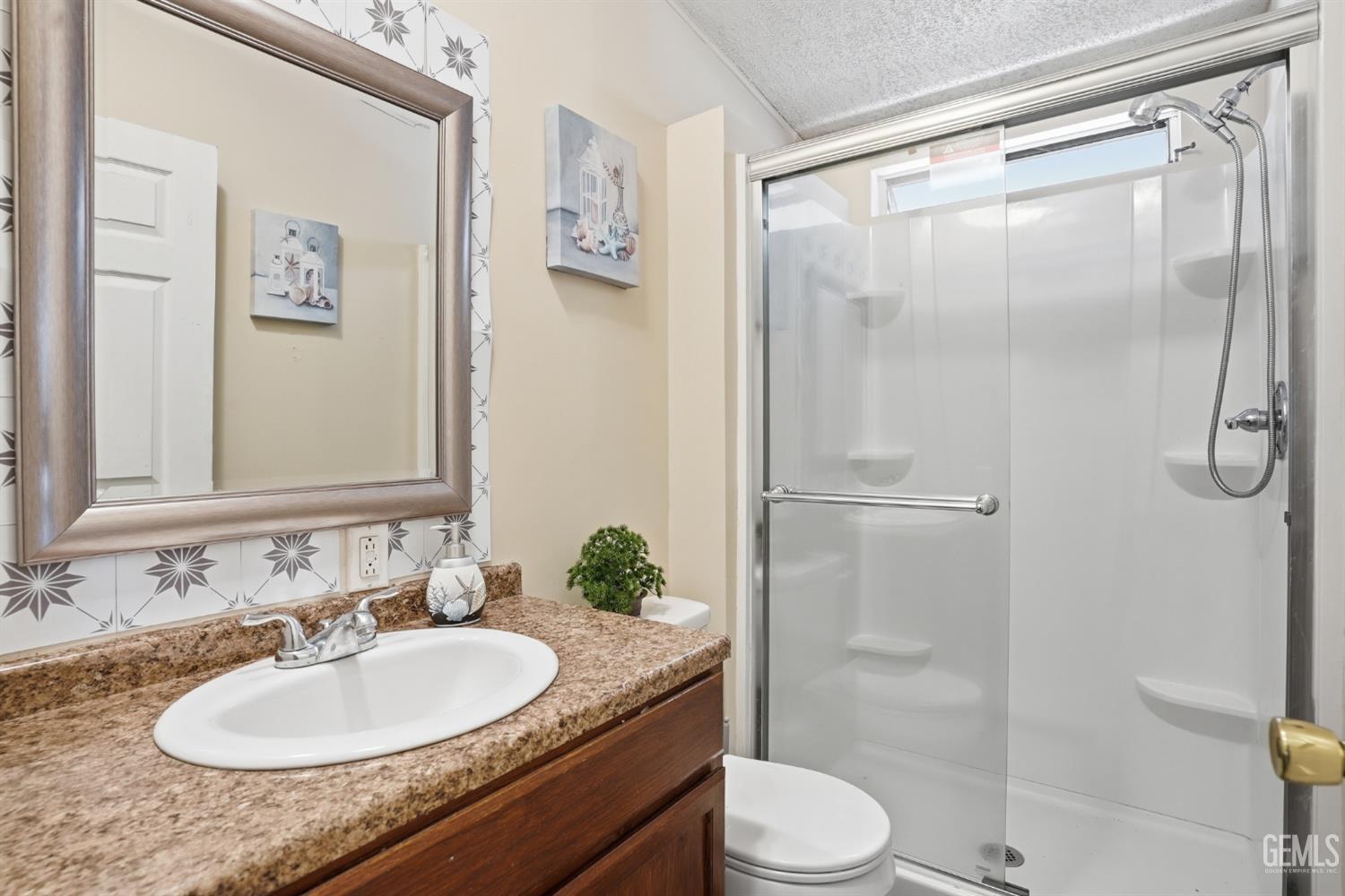 1301 Taft Highway — photo 19