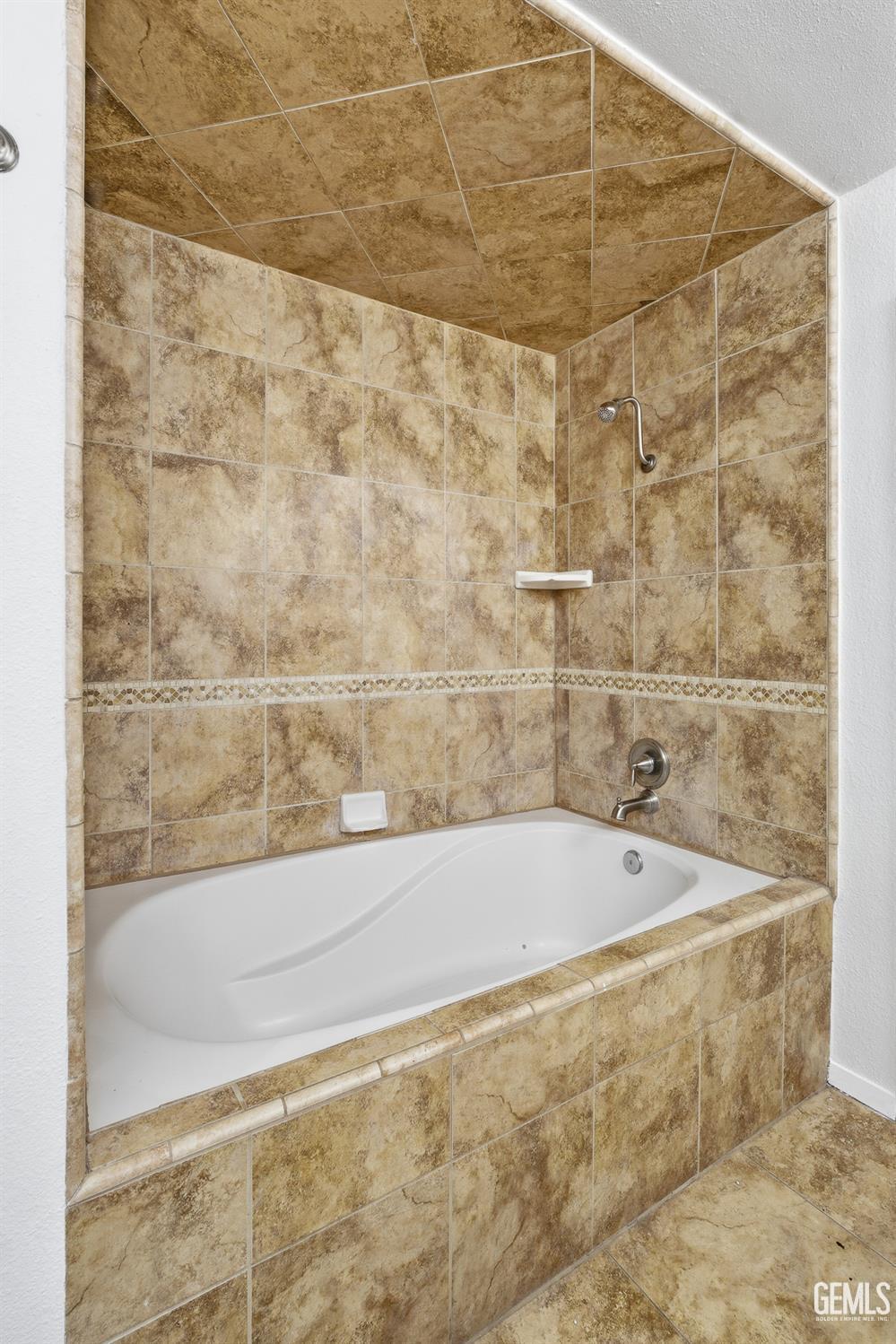 7908 Coulter Pine Court — photo 19