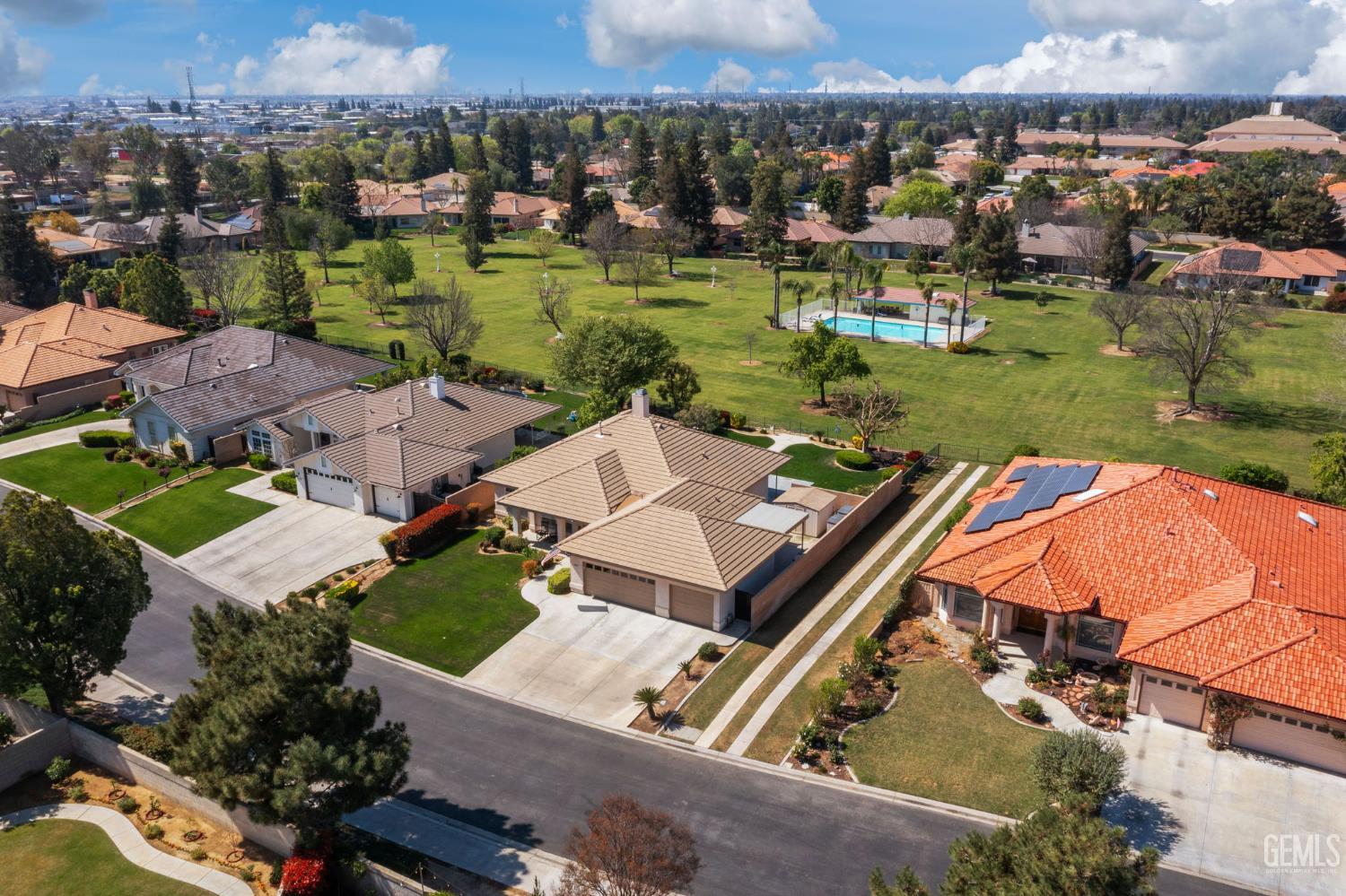 4401 Palisades Circle — photo 4
