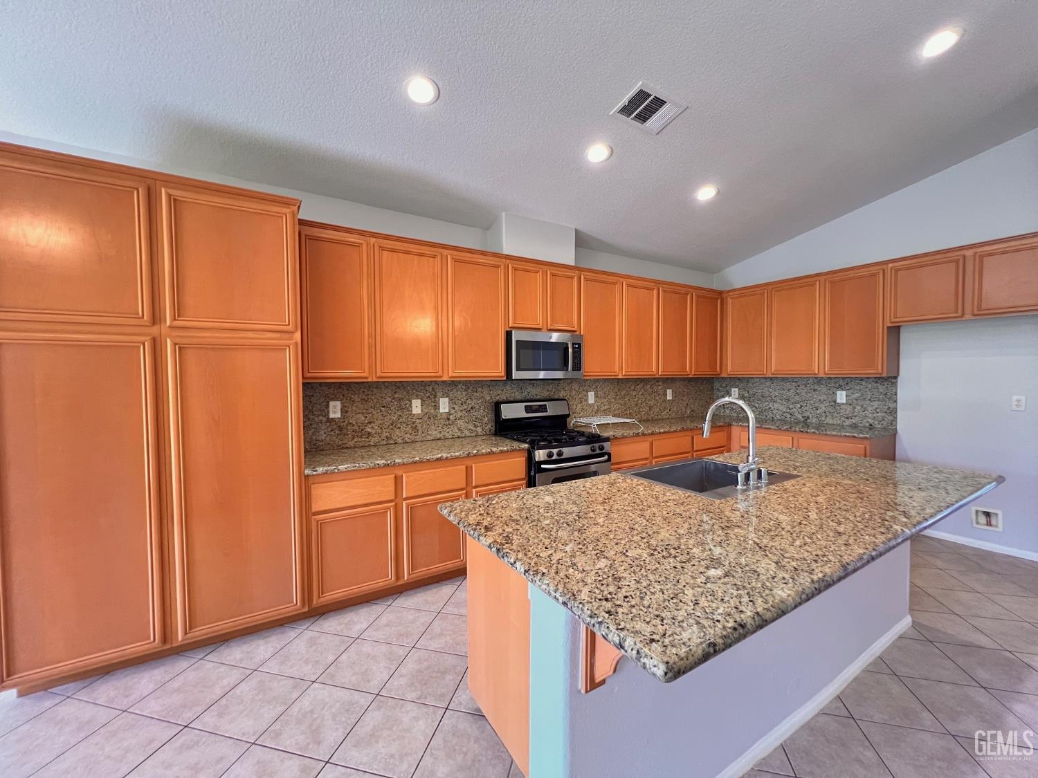 12413 Colorado Avenue — photo 7