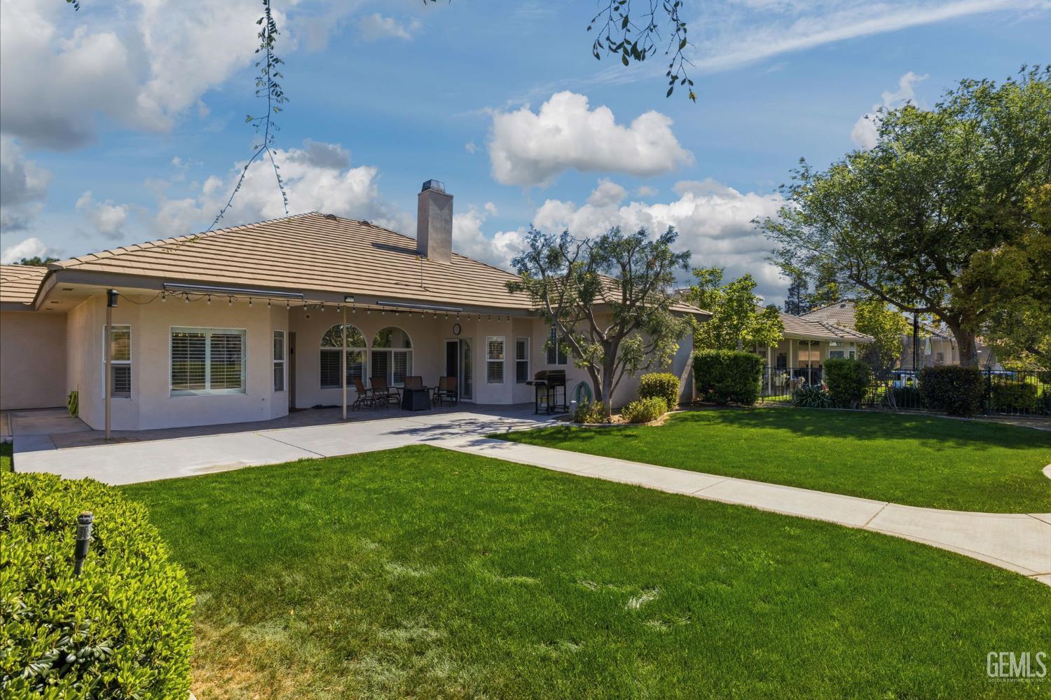 4401 Palisades Circle — photo 54