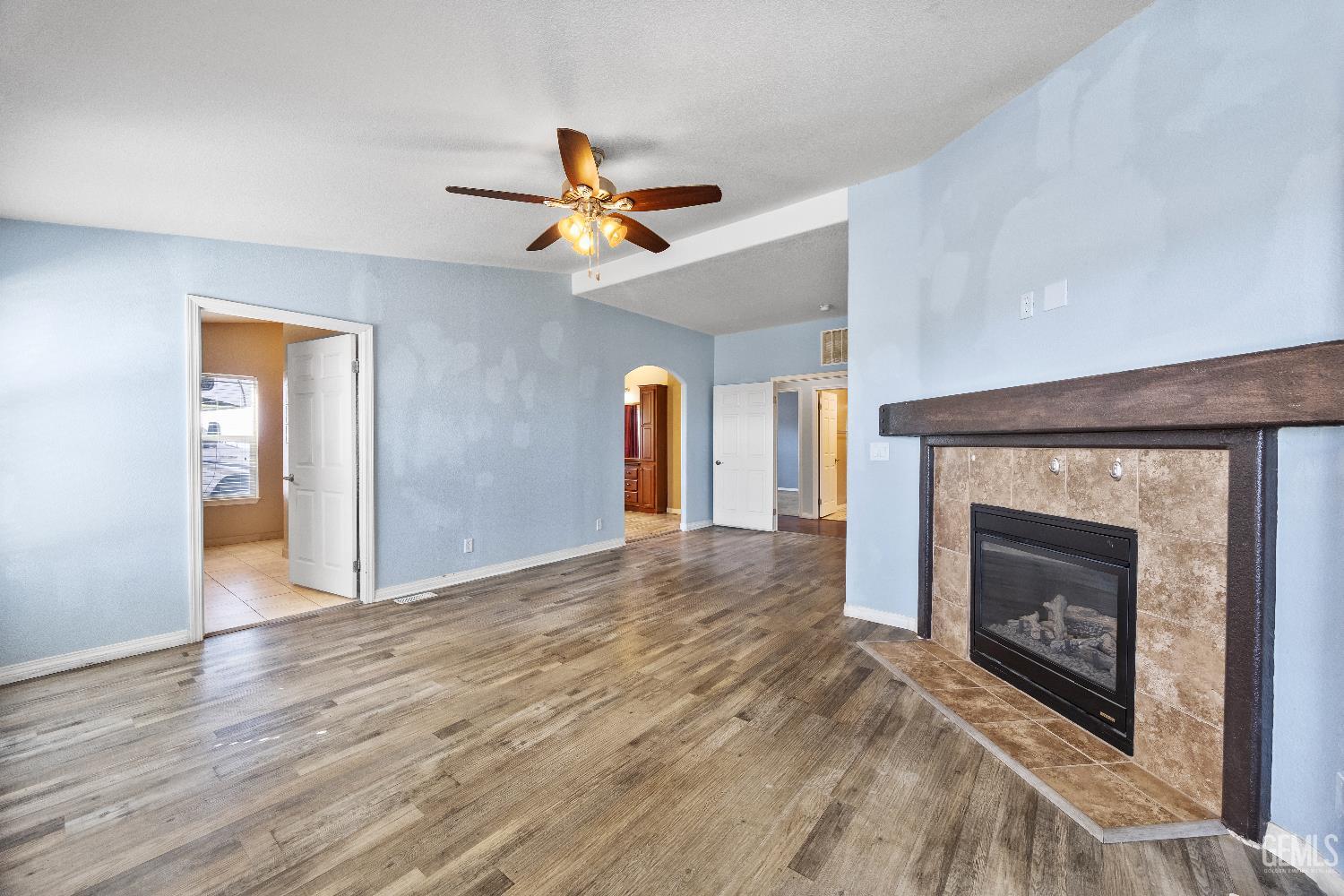 12147 Cliff Avenue — photo 22