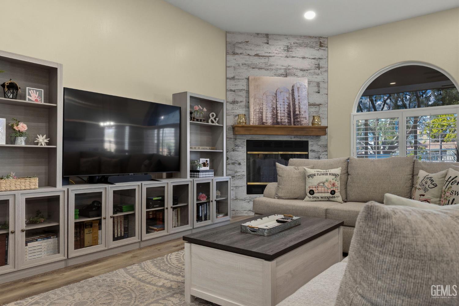 4401 Palisades Circle — photo 13