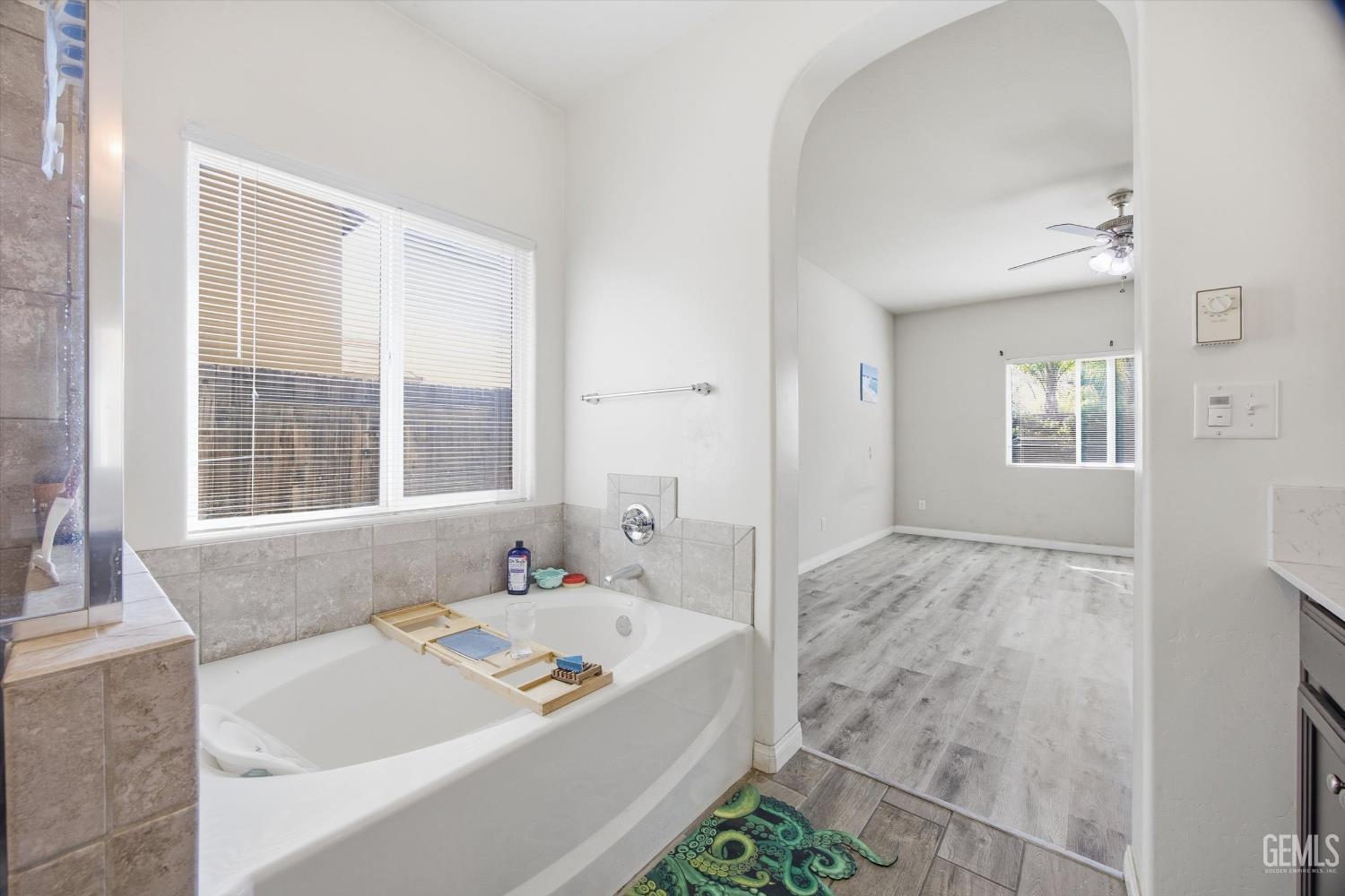 9313 Wolf River Avenue — photo 28
