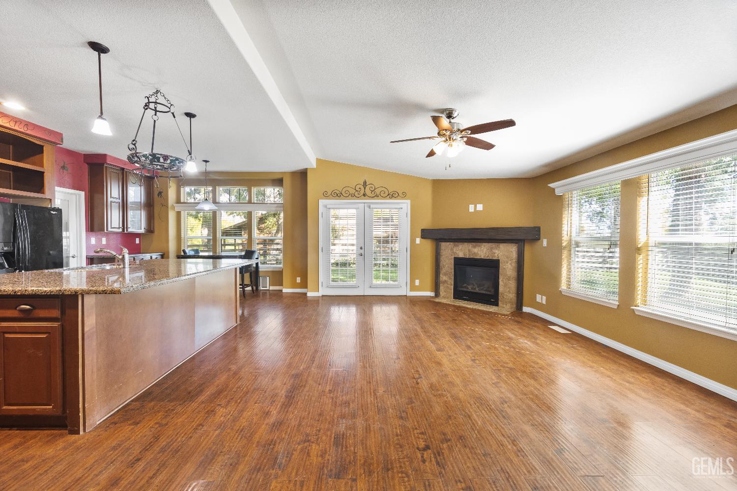 12147 Cliff Avenue — photo 19