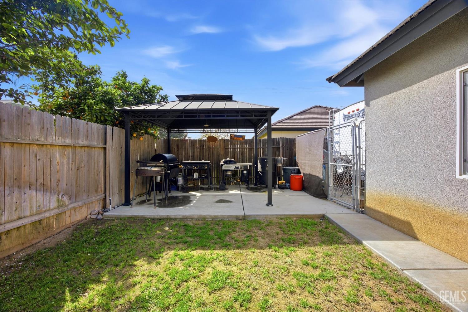 6417 Sultry Rose Court — photo 40