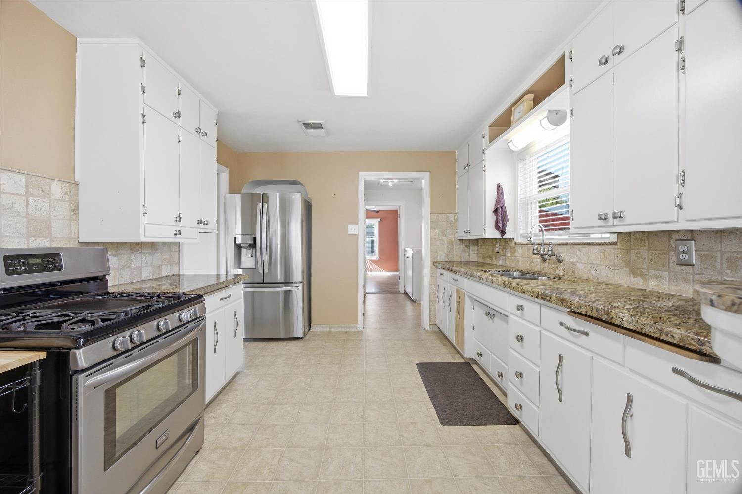 1102 Castro Lane — photo 21