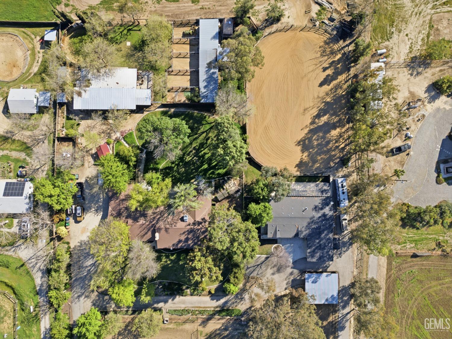 12147 Cliff Avenue — photo 35