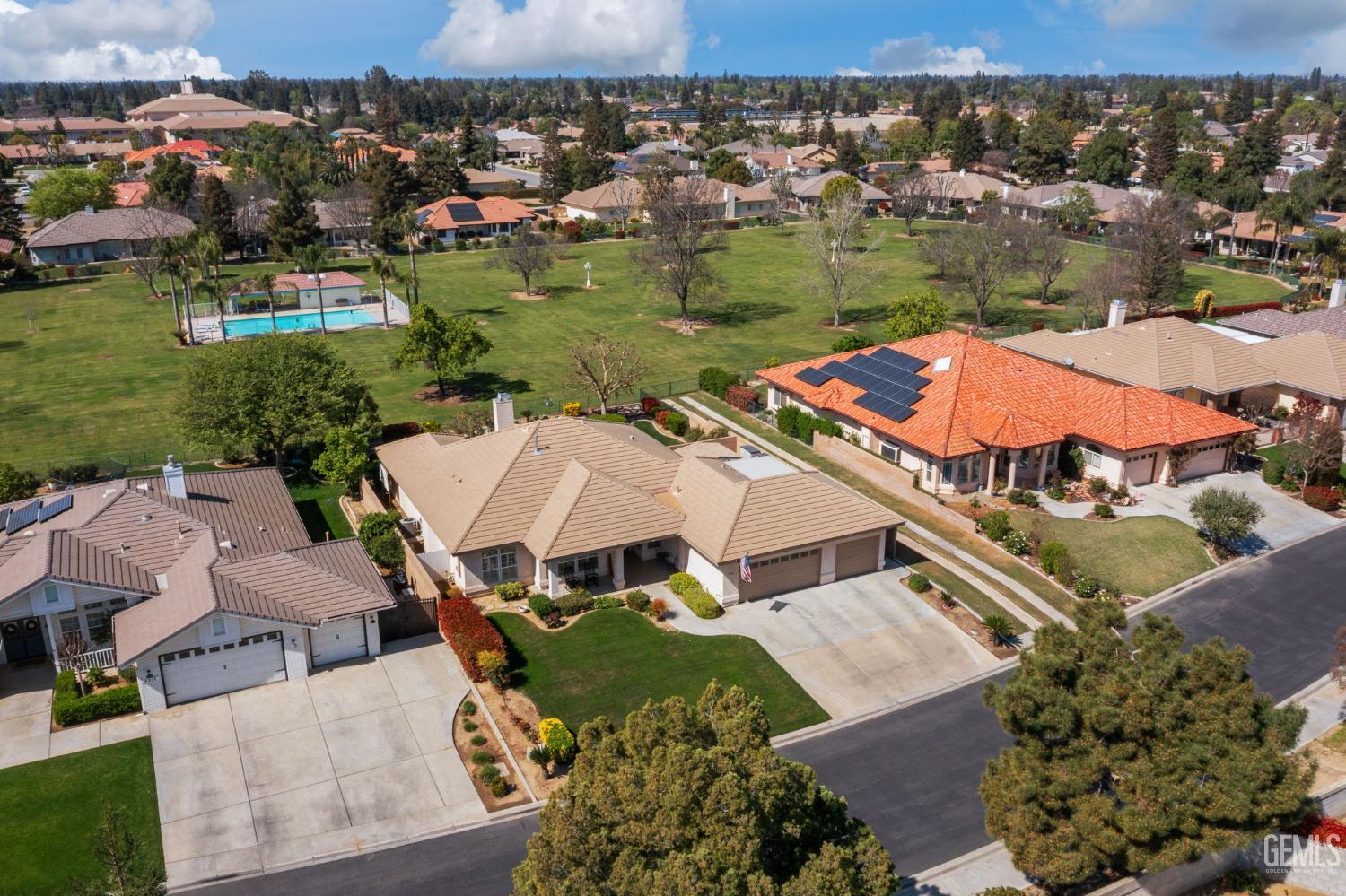 4401 Palisades Circle — photo 5