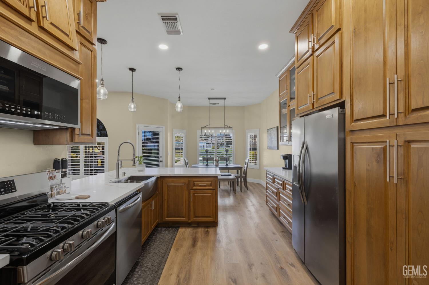 4401 Palisades Circle — photo 23
