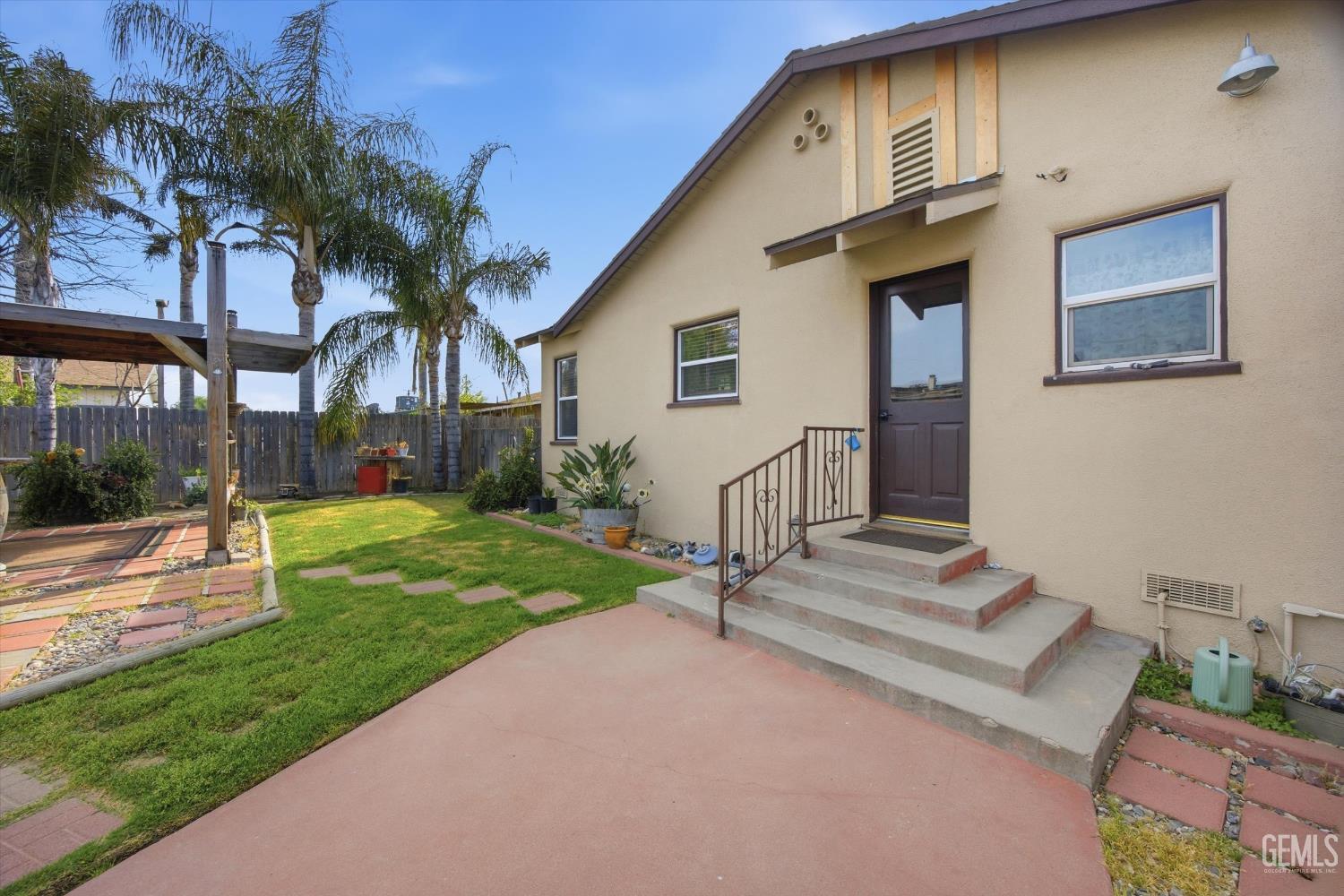 1102 Castro Lane — photo 33