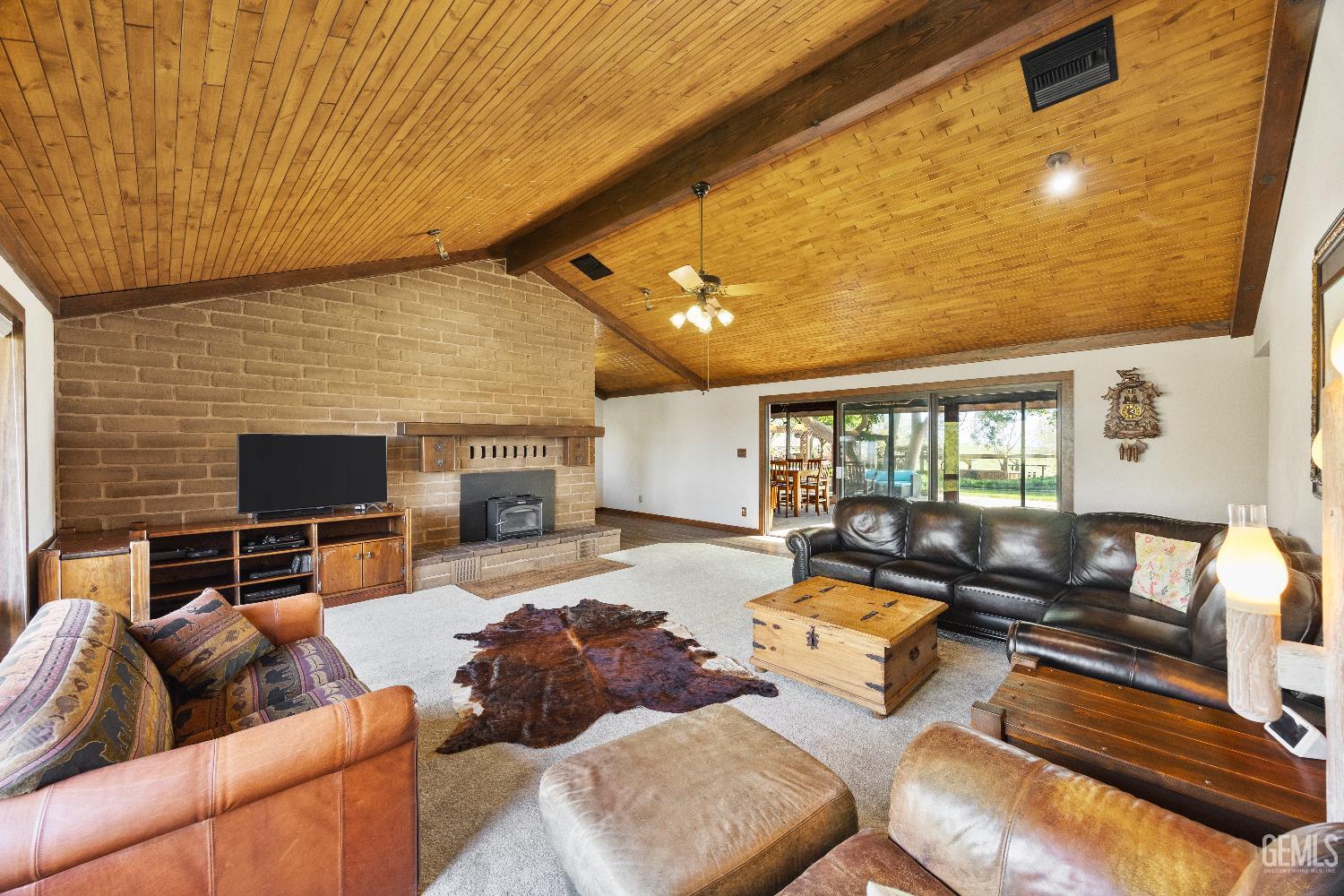 12147 Cliff Avenue — photo 8