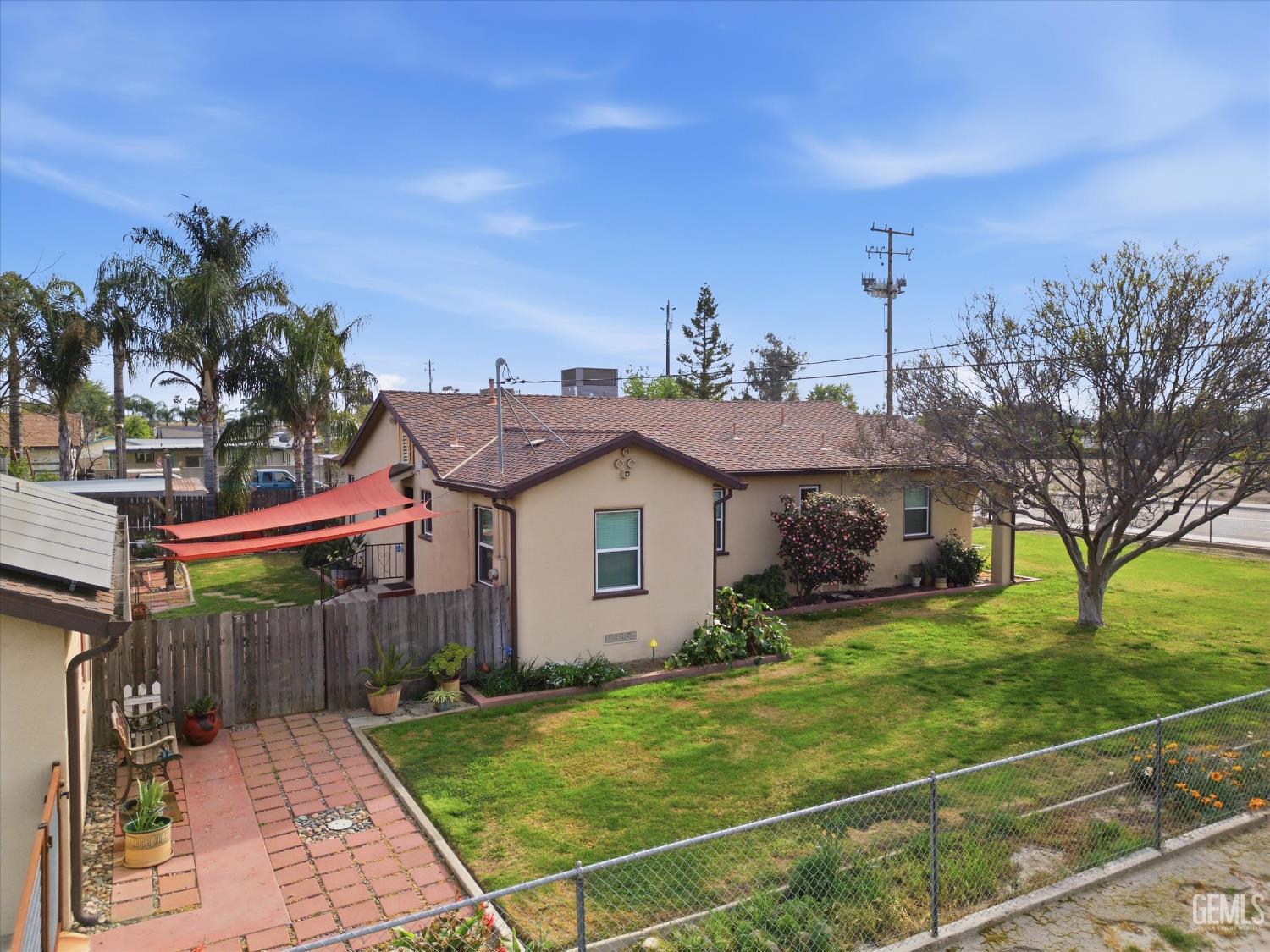 1102 Castro Lane — photo 8