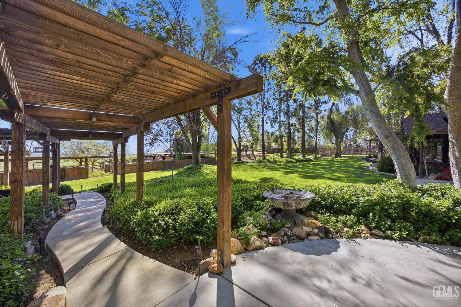 12147 Cliff Avenue — photo 25