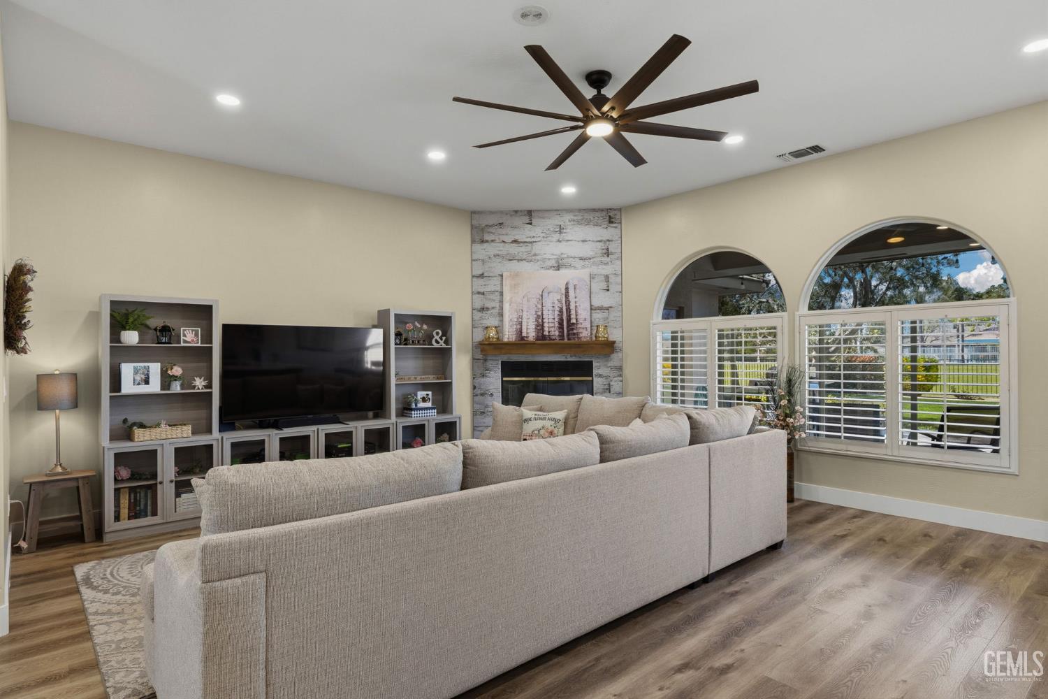 4401 Palisades Circle — photo 14