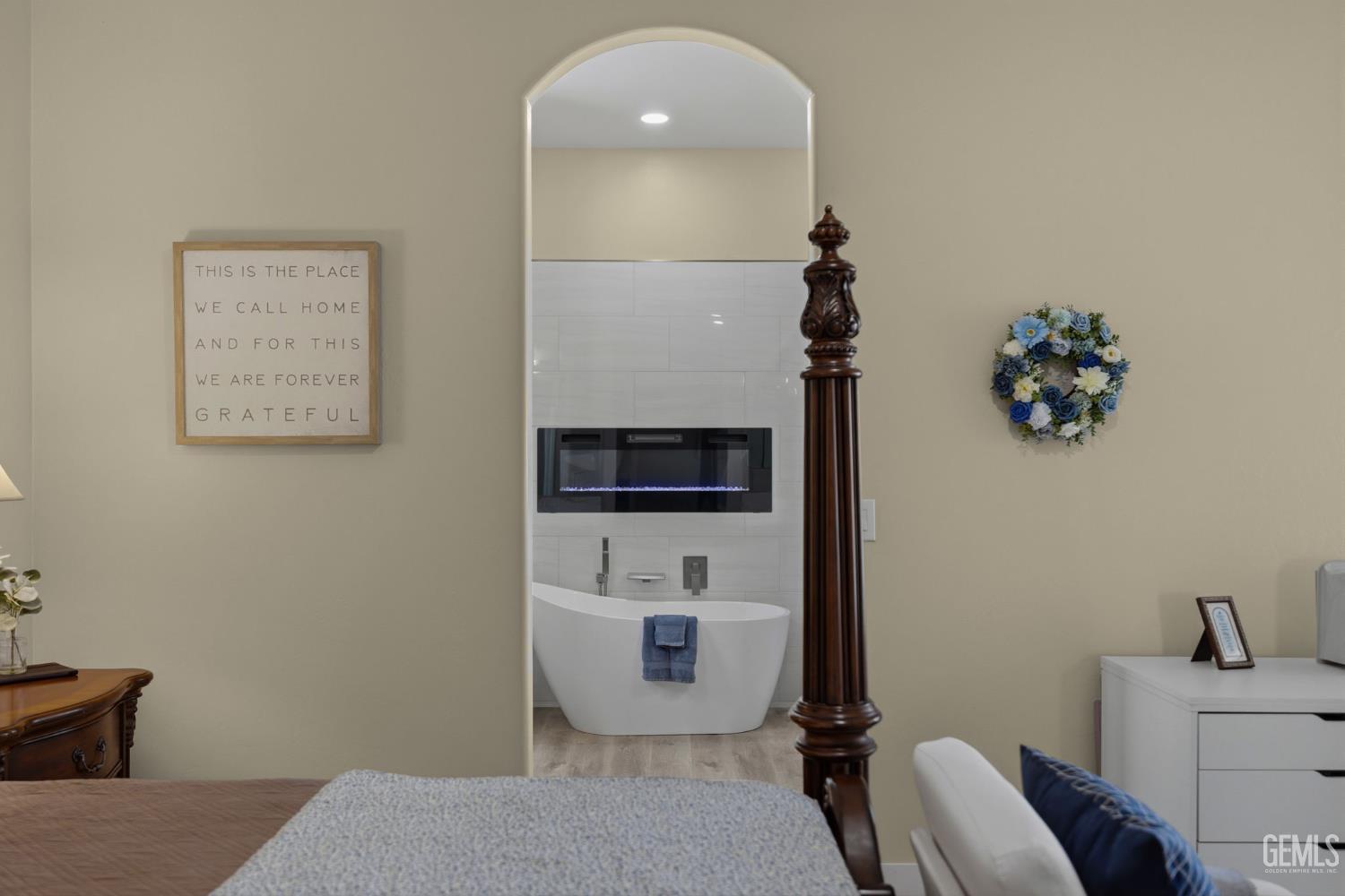 4401 Palisades Circle — photo 36