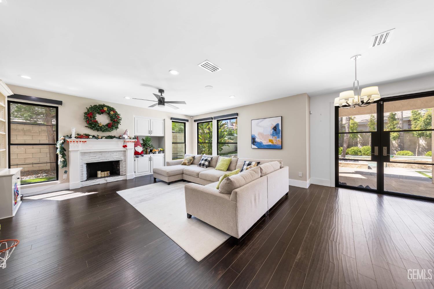 1001 Sungro Way — photo 18