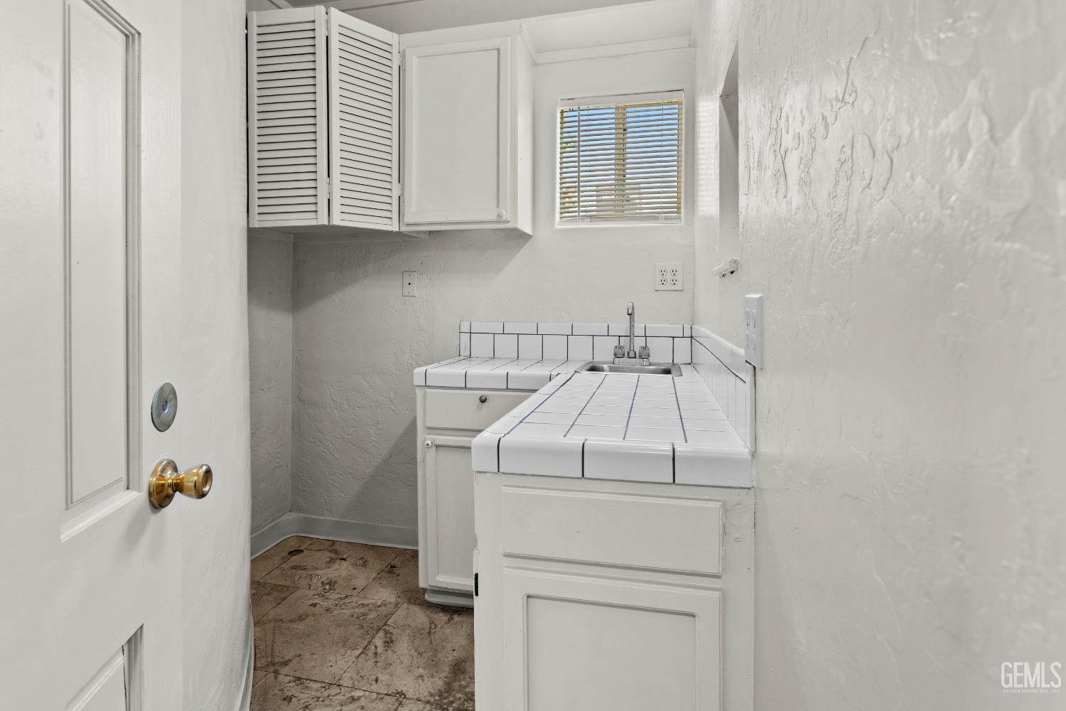 1893 Flower Street — photo 16