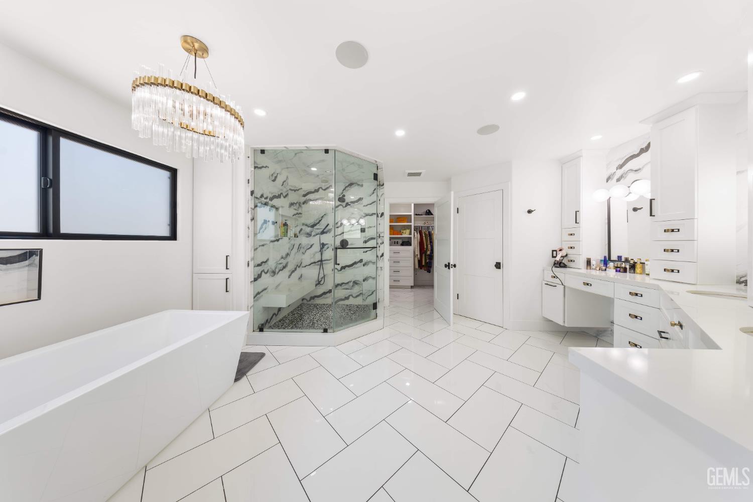1001 Sungro Way — photo 39