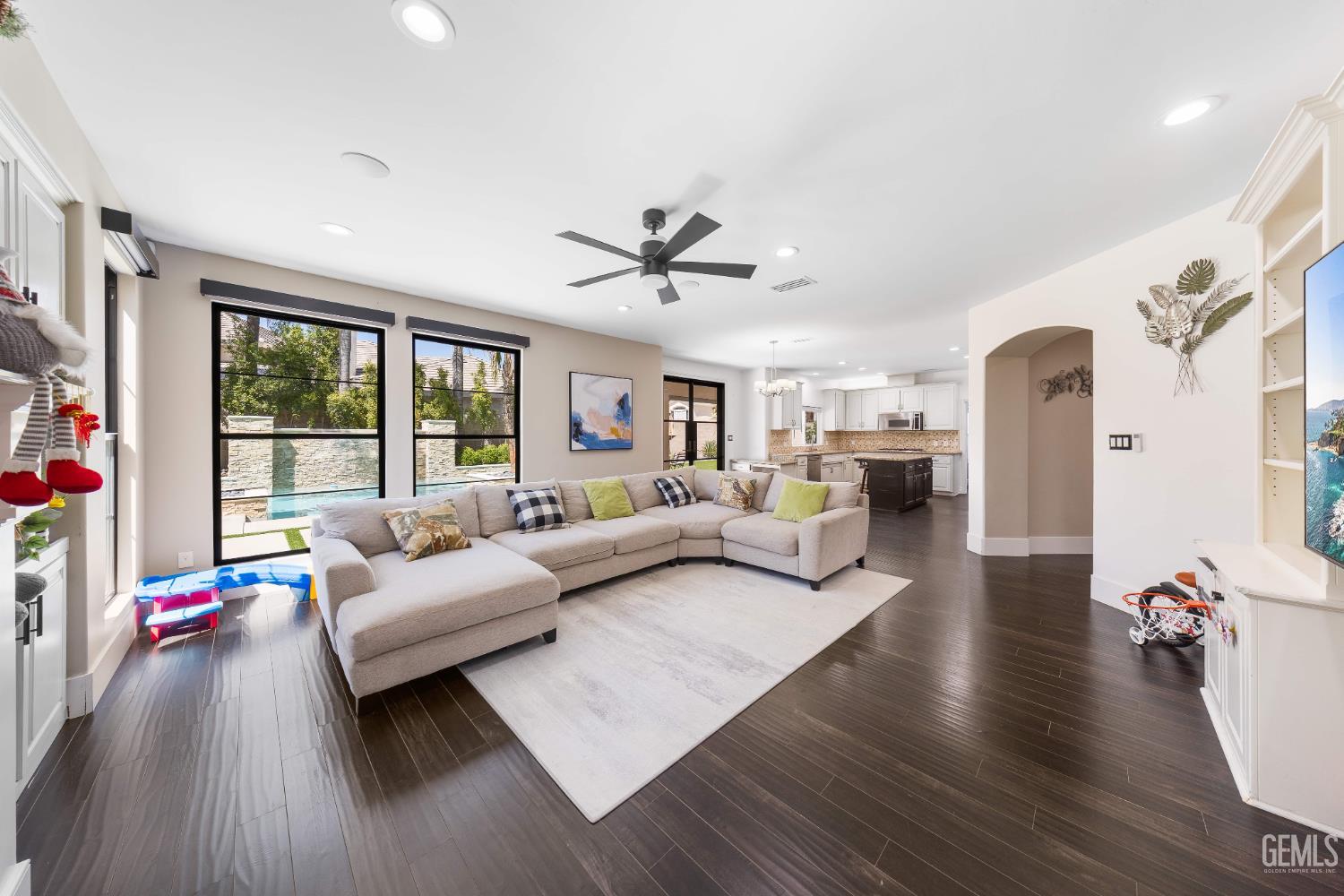 1001 Sungro Way — photo 19