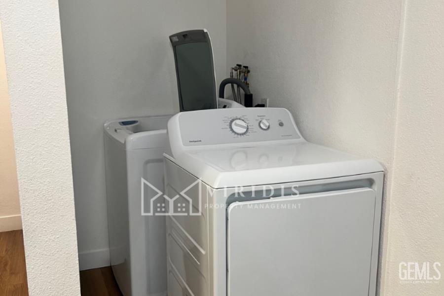 2207 River — photo 3