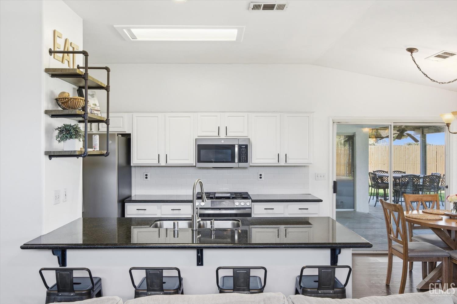 10702 Peach Blossom Avenue — photo 16