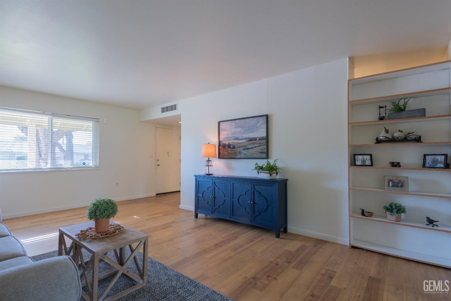 504 Cherry Hills Drive — photo 8