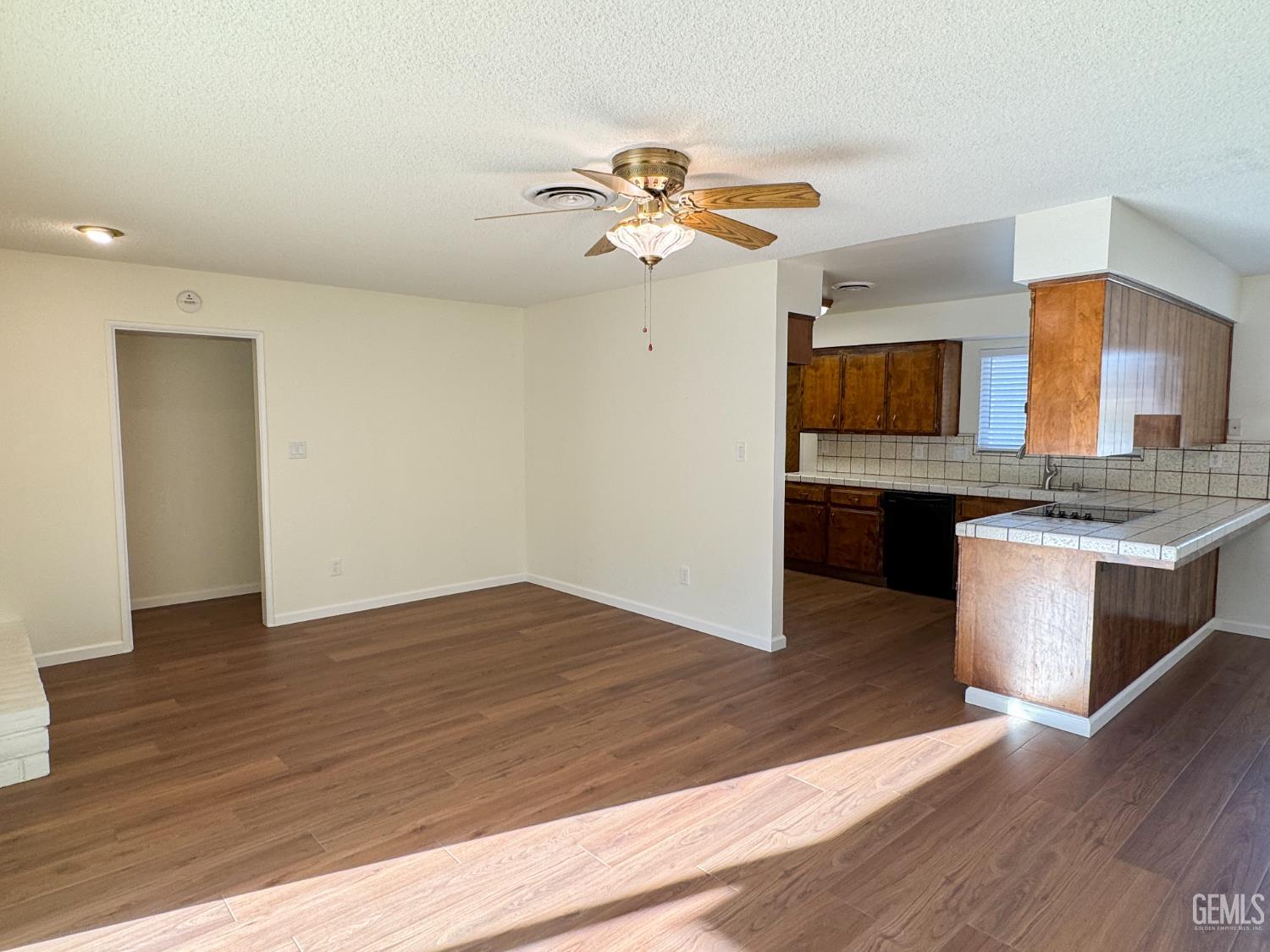 2705 Parkfield Court — photo 20