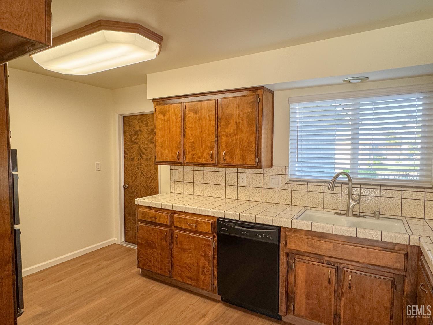 2705 Parkfield Court — photo 16