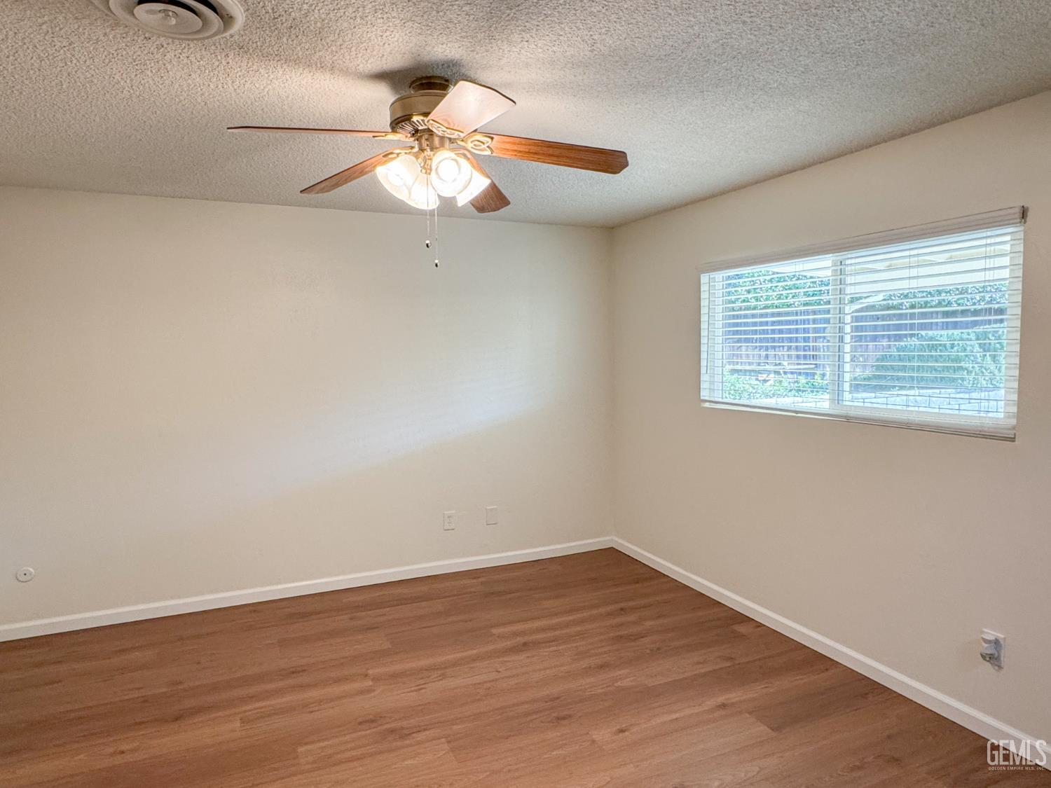 2705 Parkfield Court — photo 8