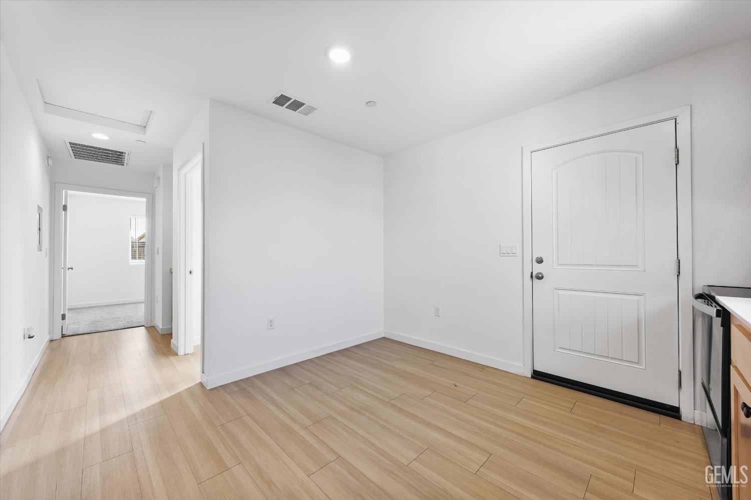 807 Potts Point Way — photo 33