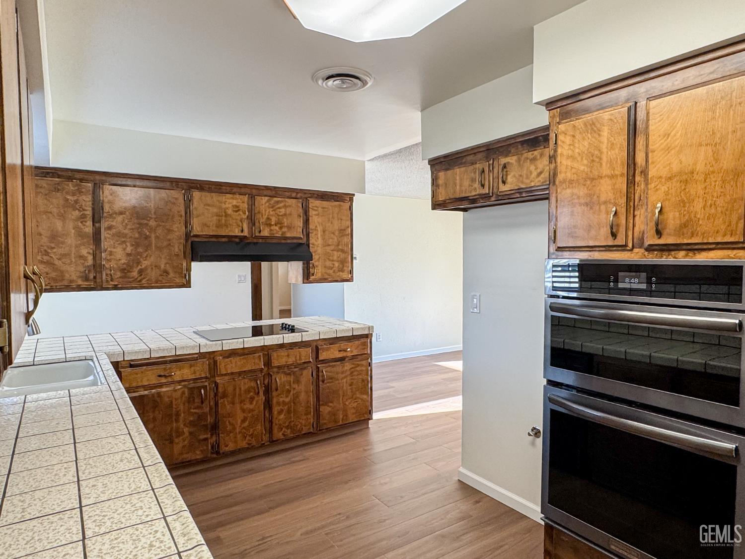 2705 Parkfield Court — photo 13