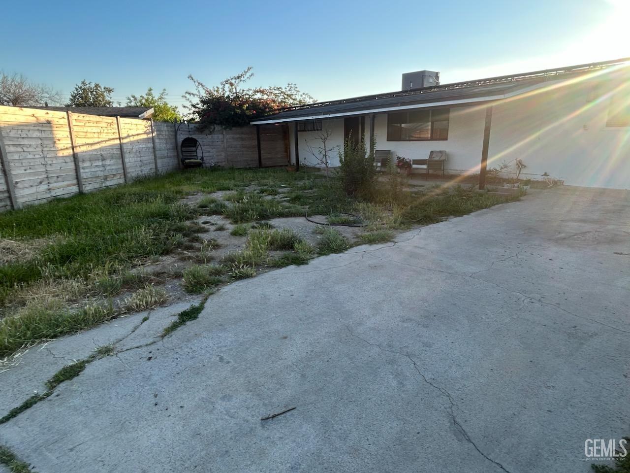 909 Oberlin Court — photo 3