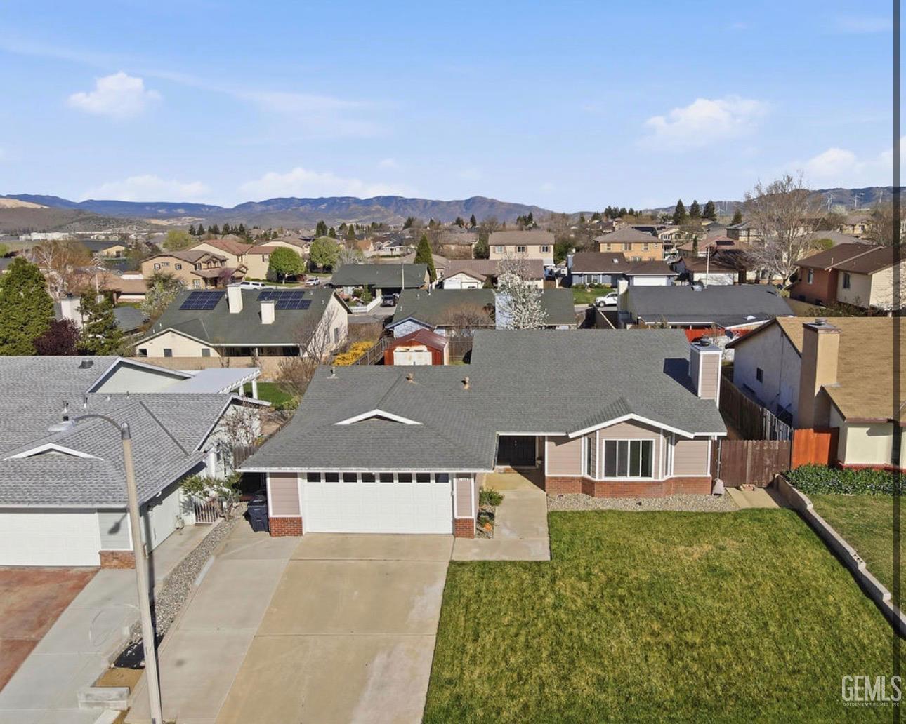 1320 El Rancho Drive — photo 4