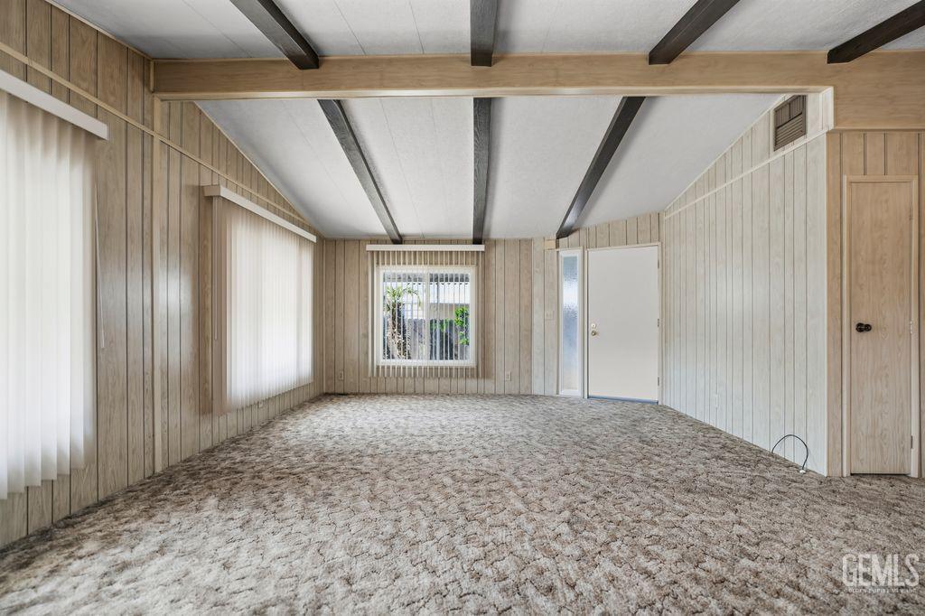 400 E Roberts Lane — photo 8