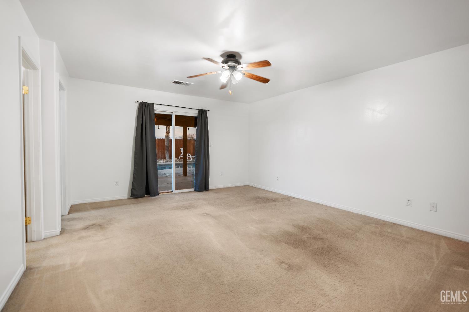 11814 Montague Avenue — photo 20