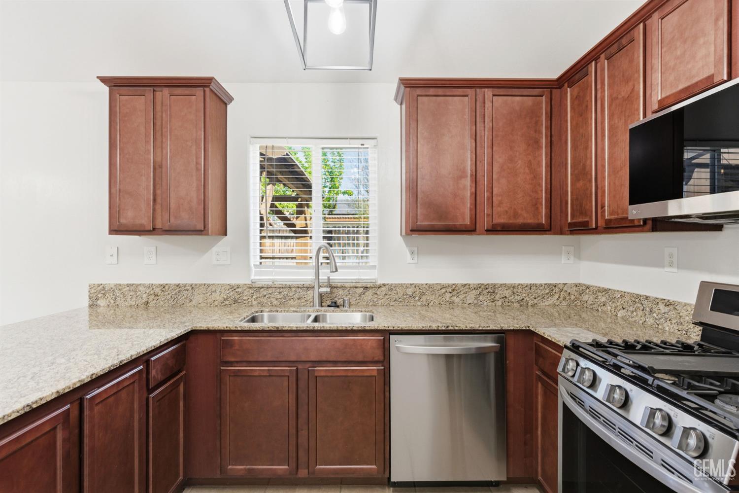5500 Baja Drive — photo 10