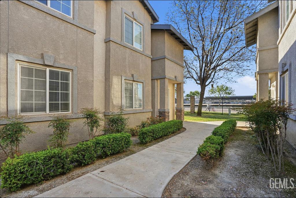 600 Hosking Avenue — photo 3