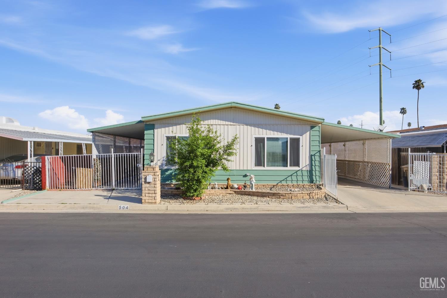 504 43rd Street — photo 3