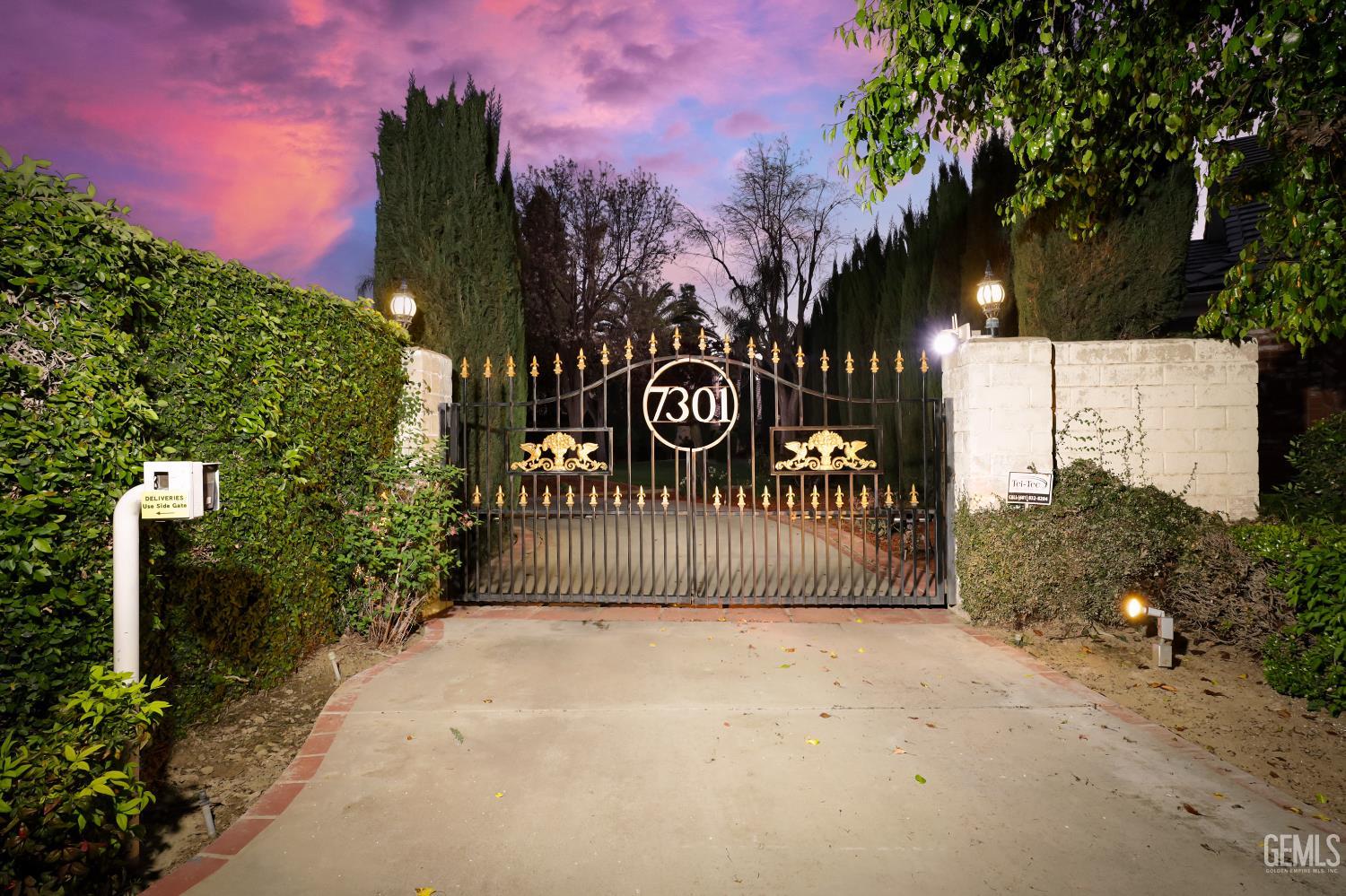 7301 Calle Sagrada — photo 5