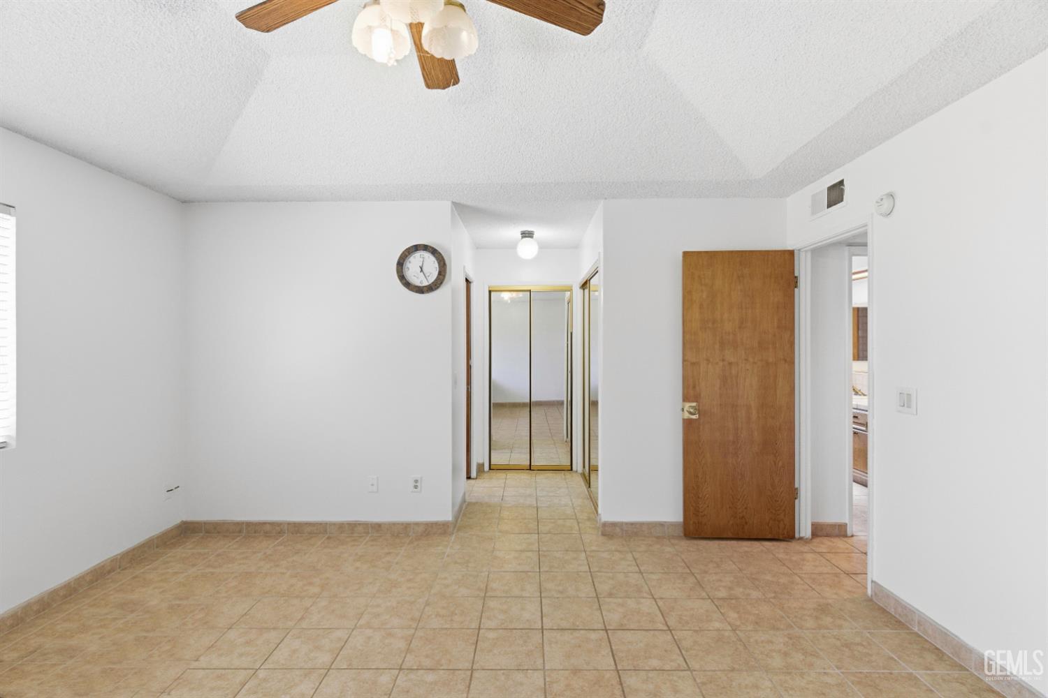 5984 Oakhaven Street — photo 19