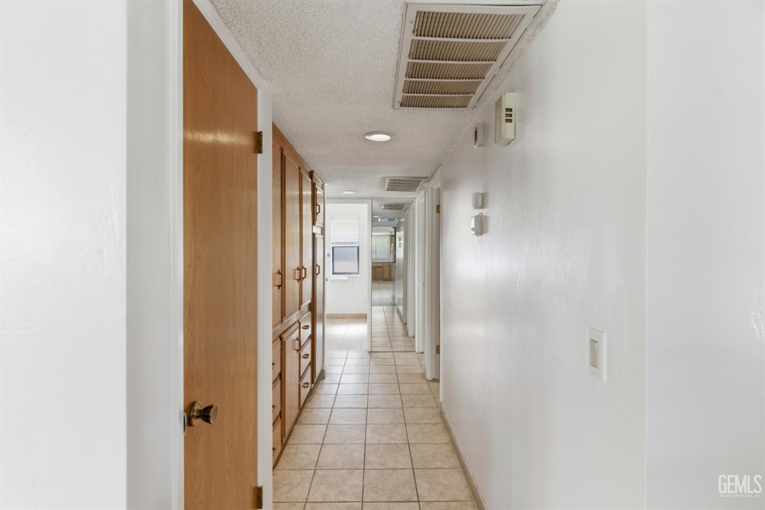 5984 Oakhaven Street — photo 13