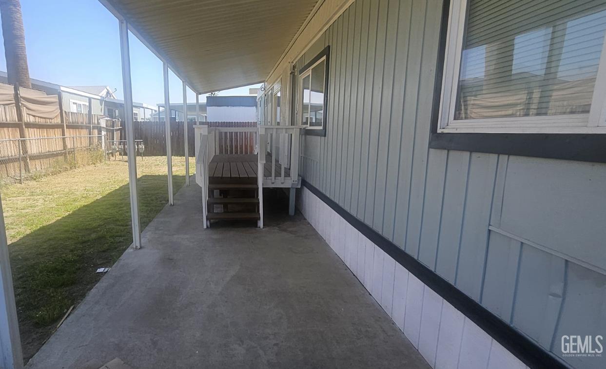 6601 Eucalyptus Drive — photo 4