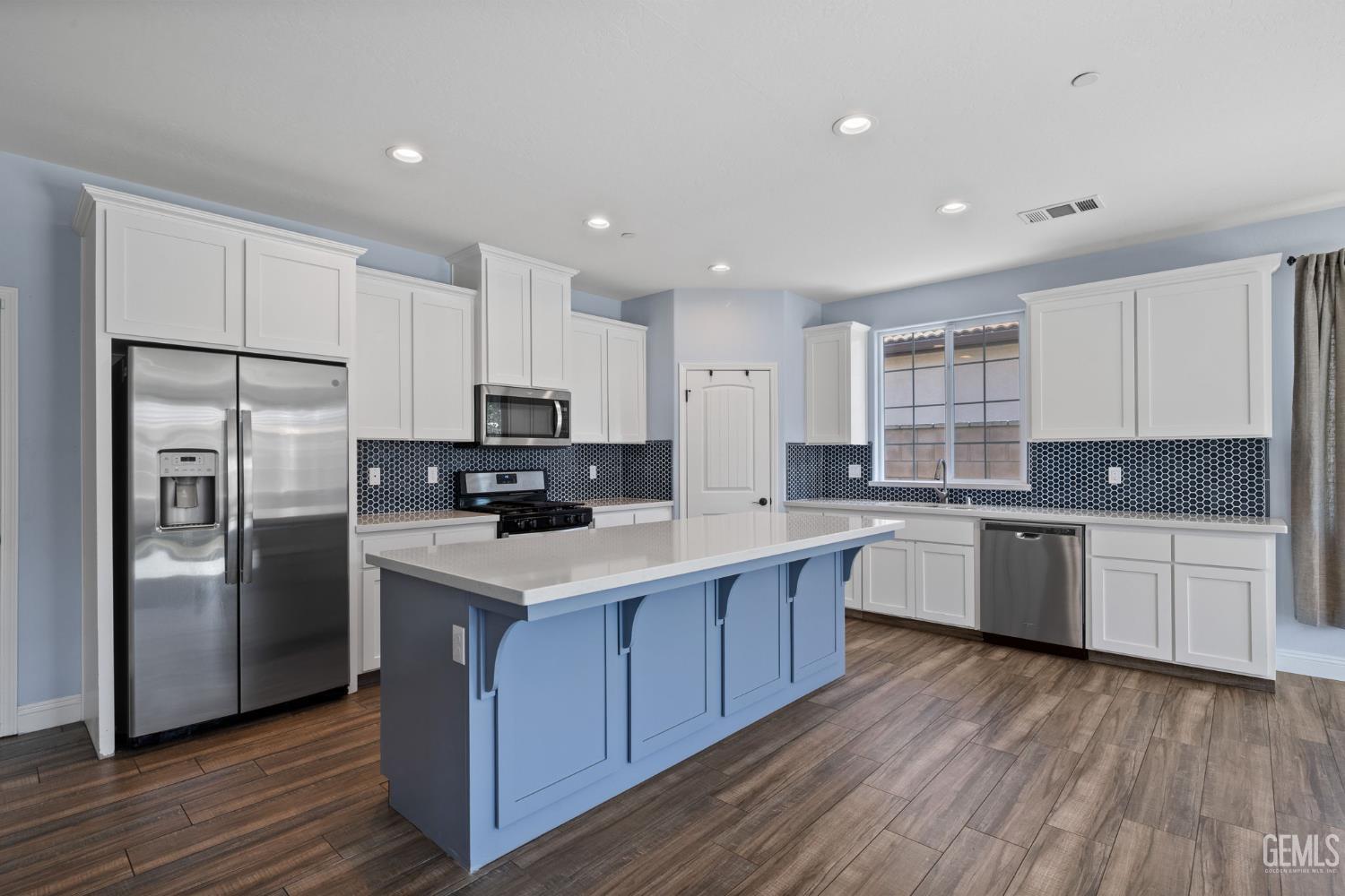 5308 Village Green Lane — photo 13
