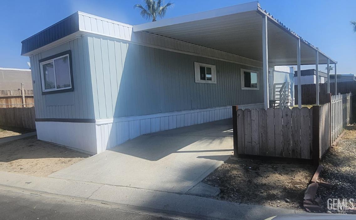 6601 Eucalyptus Drive — photo 3