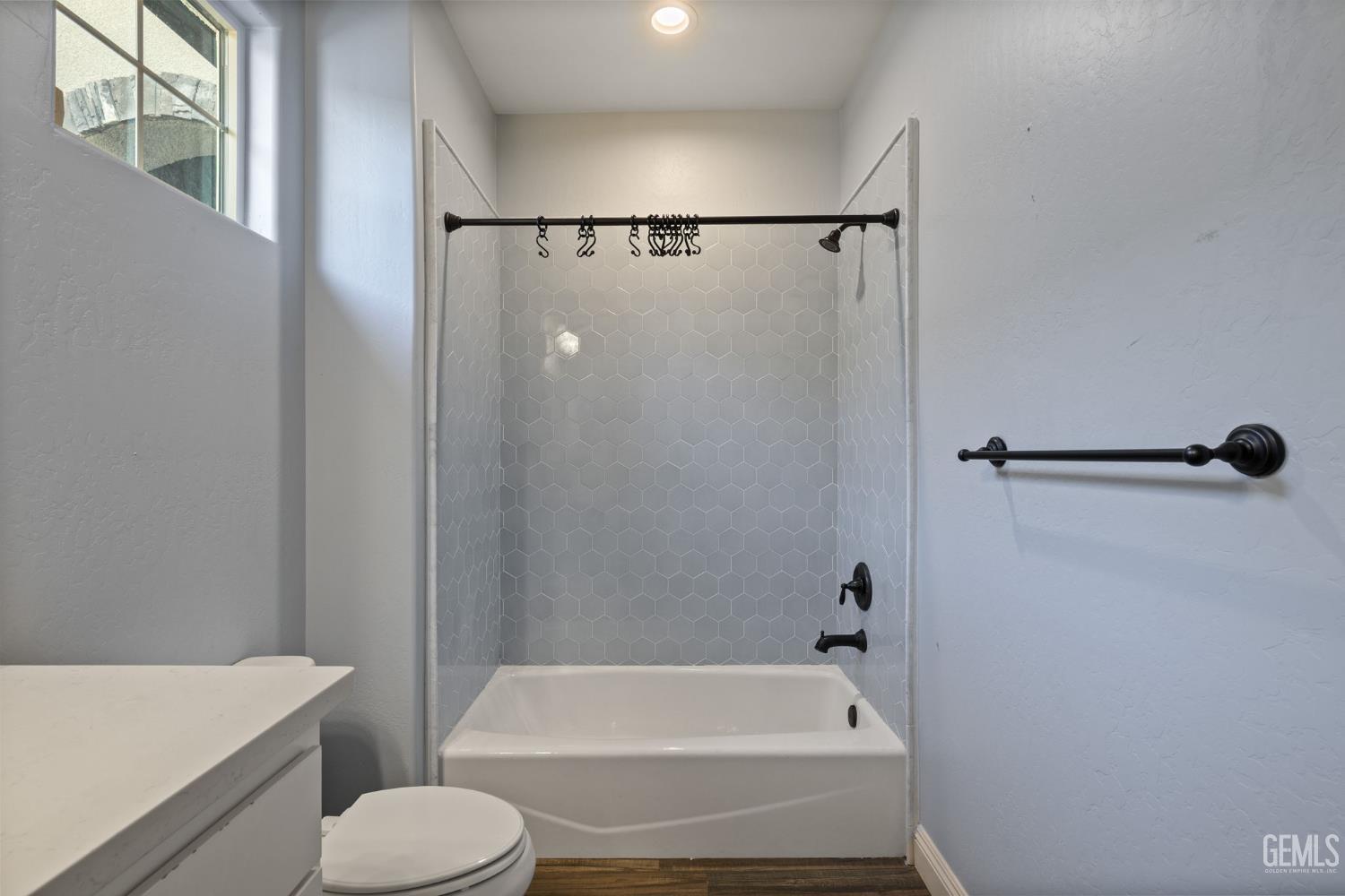 5308 Village Green Lane — photo 20