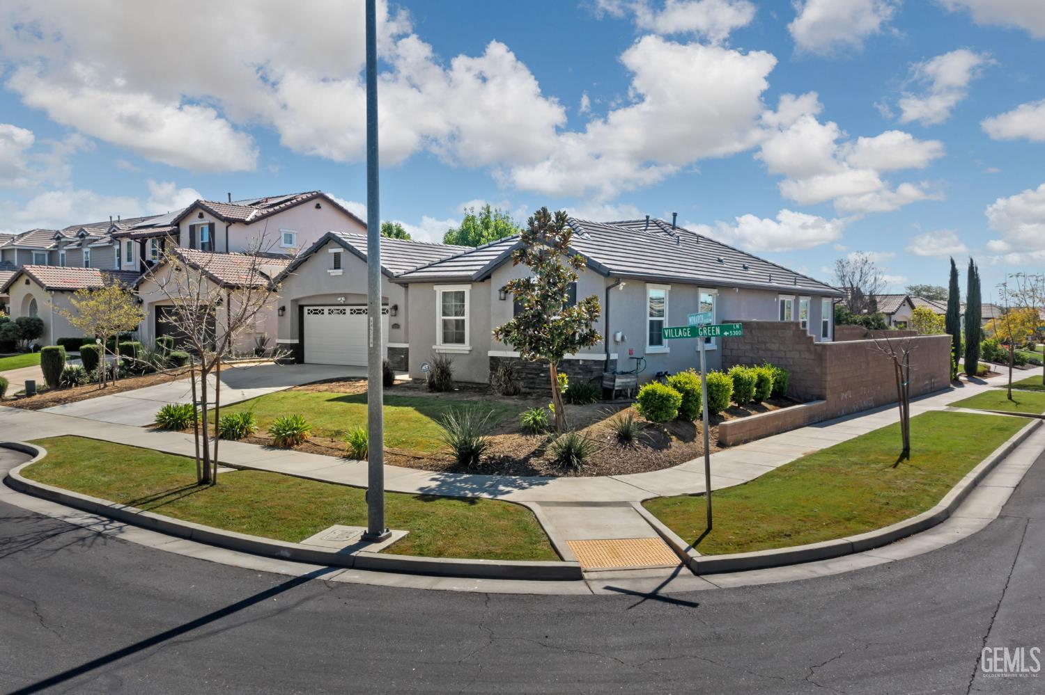 5308 Village Green Lane — photo 3