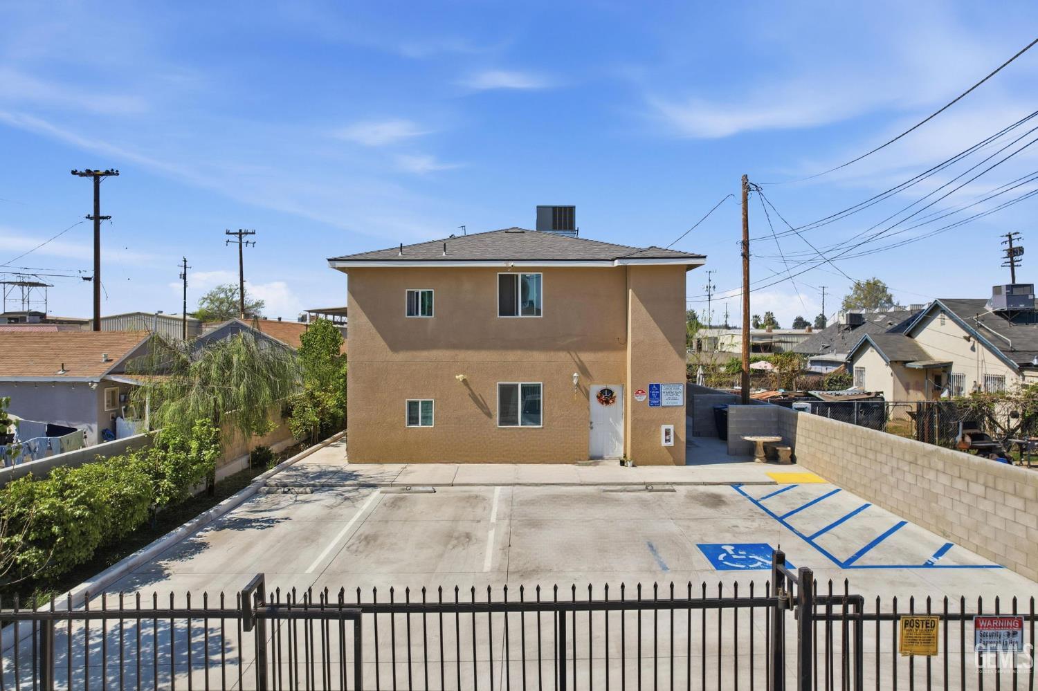 3208 Jewett Avenue — photo 5