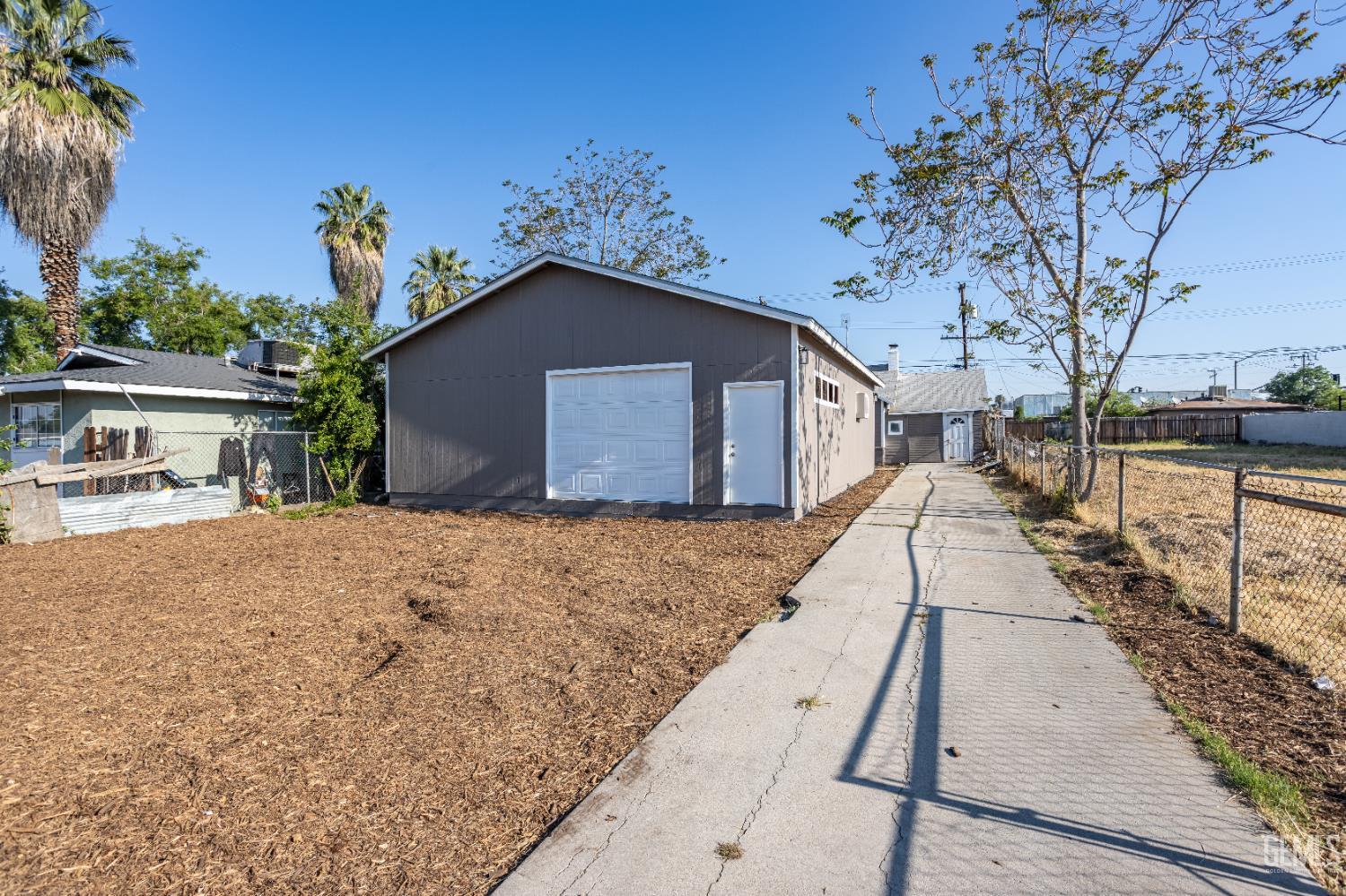 1322 Quincy Street — photo 4