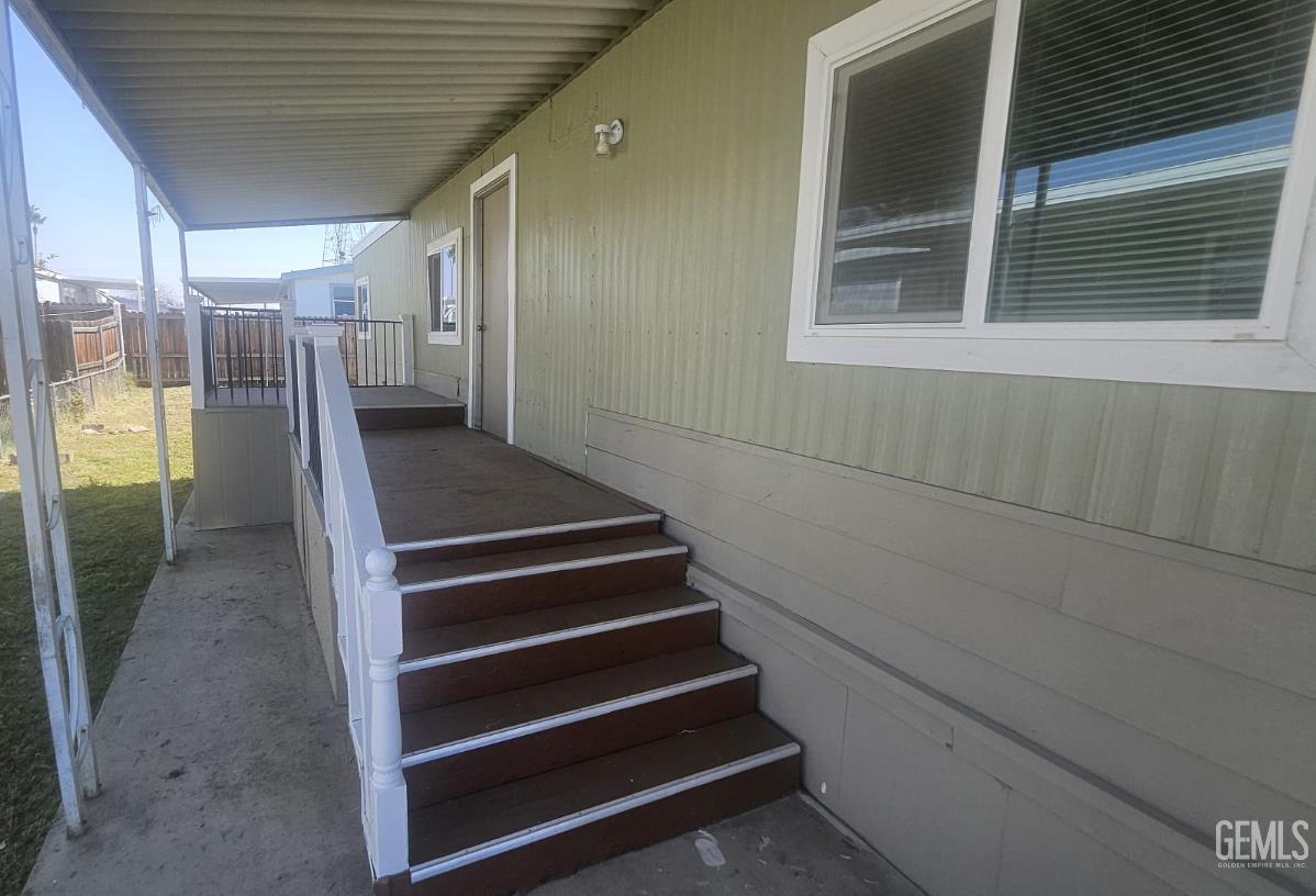 6601 Eucalyptus Drive — photo 4